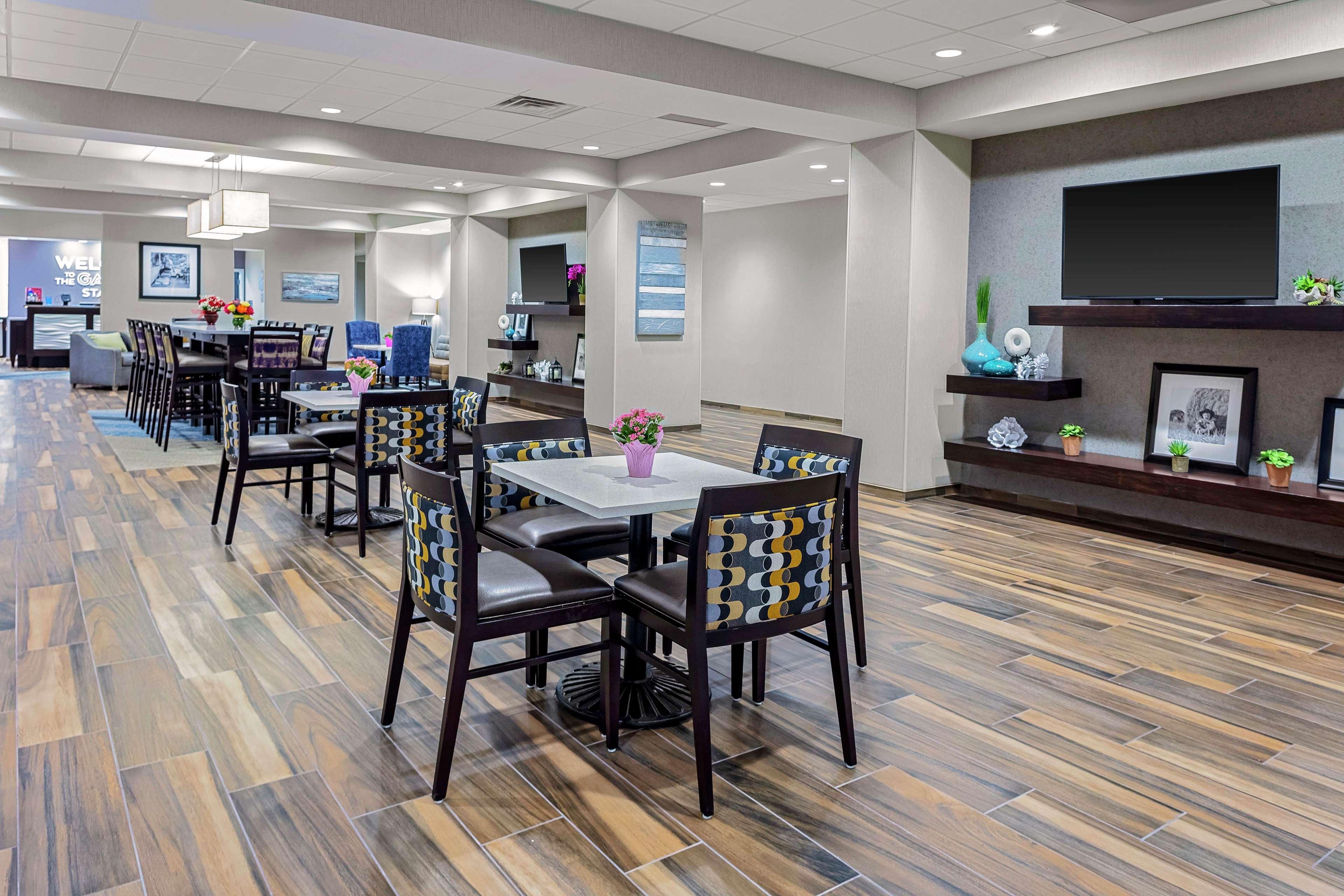Hampton Inn Cranbury Bagian luar foto