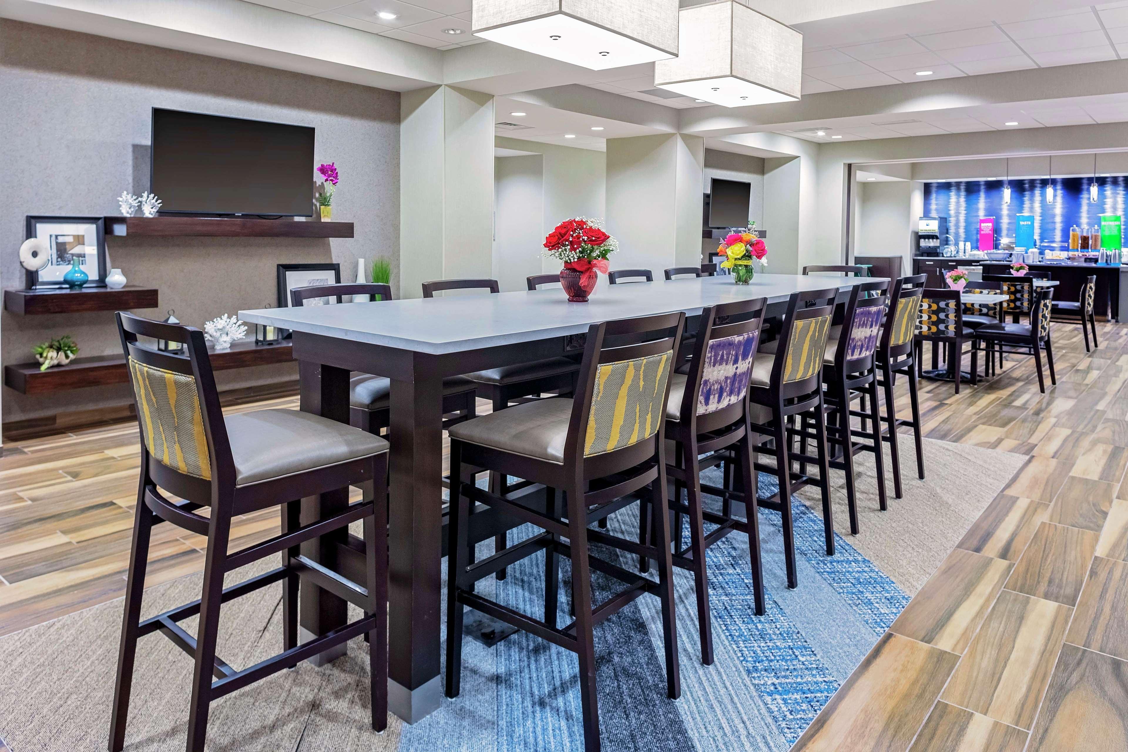 Hampton Inn Cranbury Bagian luar foto