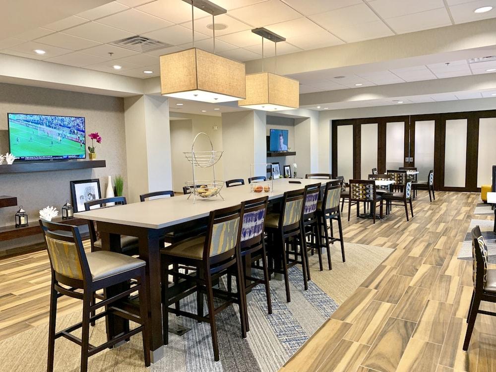 Hampton Inn Cranbury Bagian luar foto