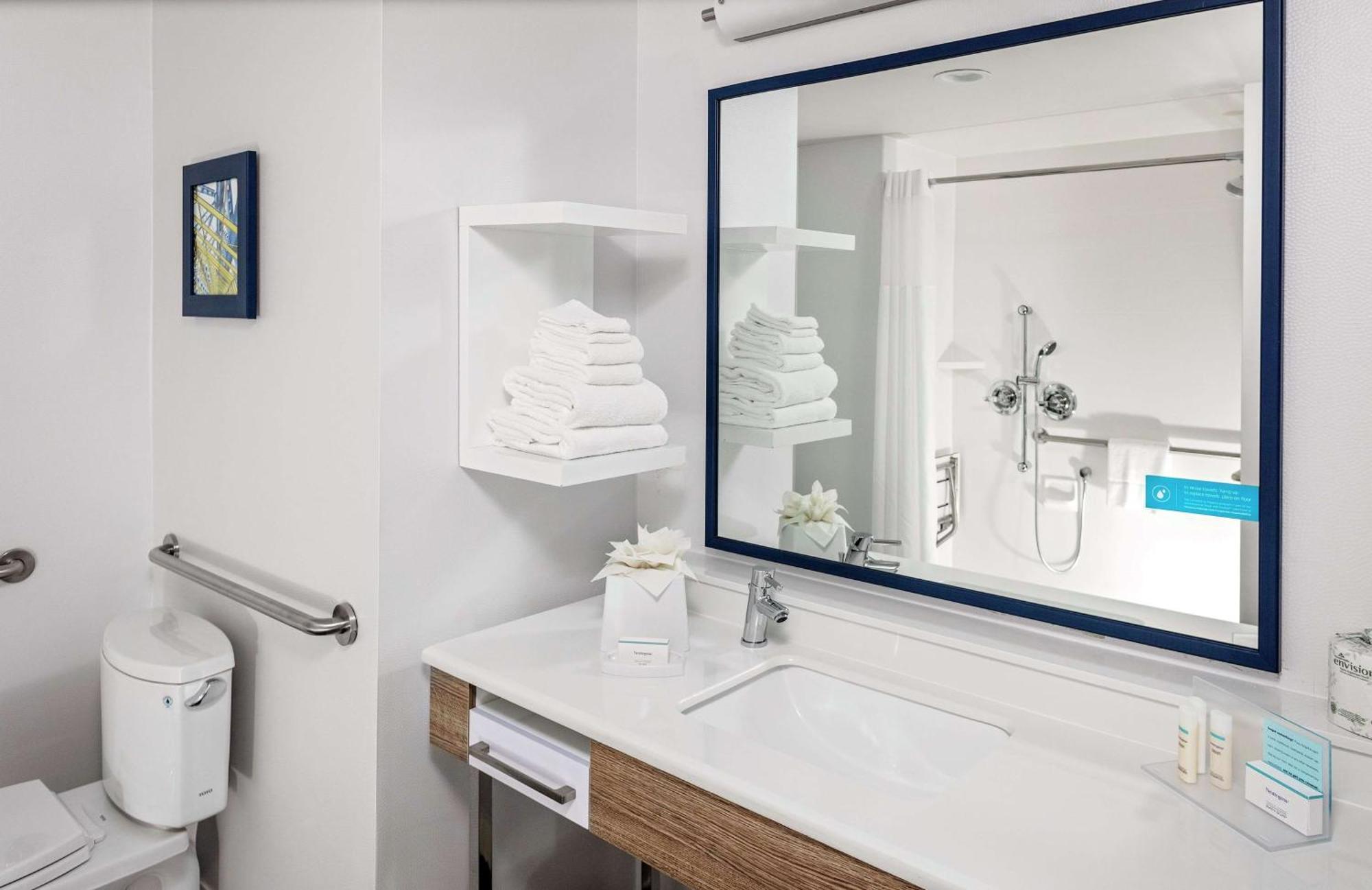 Hampton Inn Cranbury Bagian luar foto
